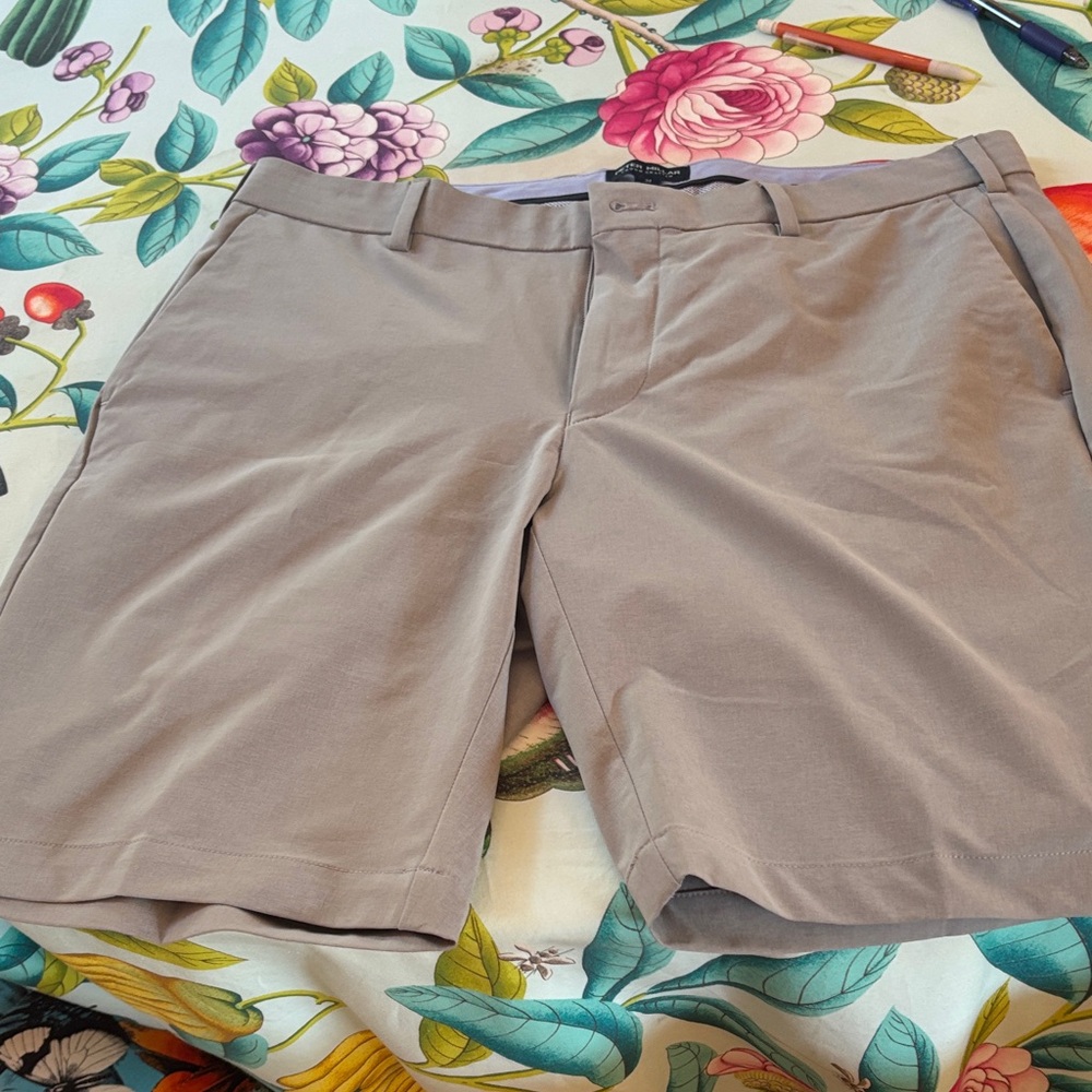 Peter Millar gray  Flat Front Shorts
